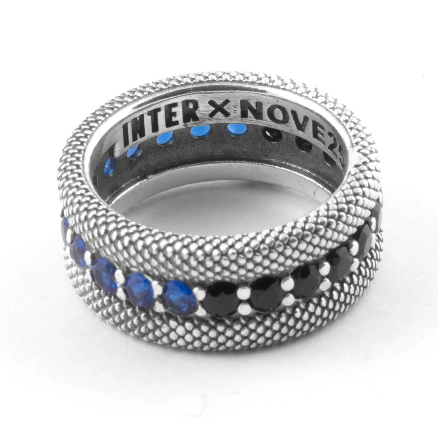 Inter IM X NOVE25 ANELLO FASCIA SQUAMATA CON BRILLANTI NERAZZURRI^ Gioielli